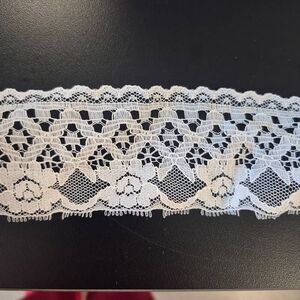 Lace, Vintage White 2" wide x 7 yds